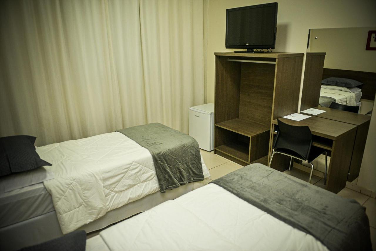 Hotel D'Napoles イジュイー エクステリア 写真