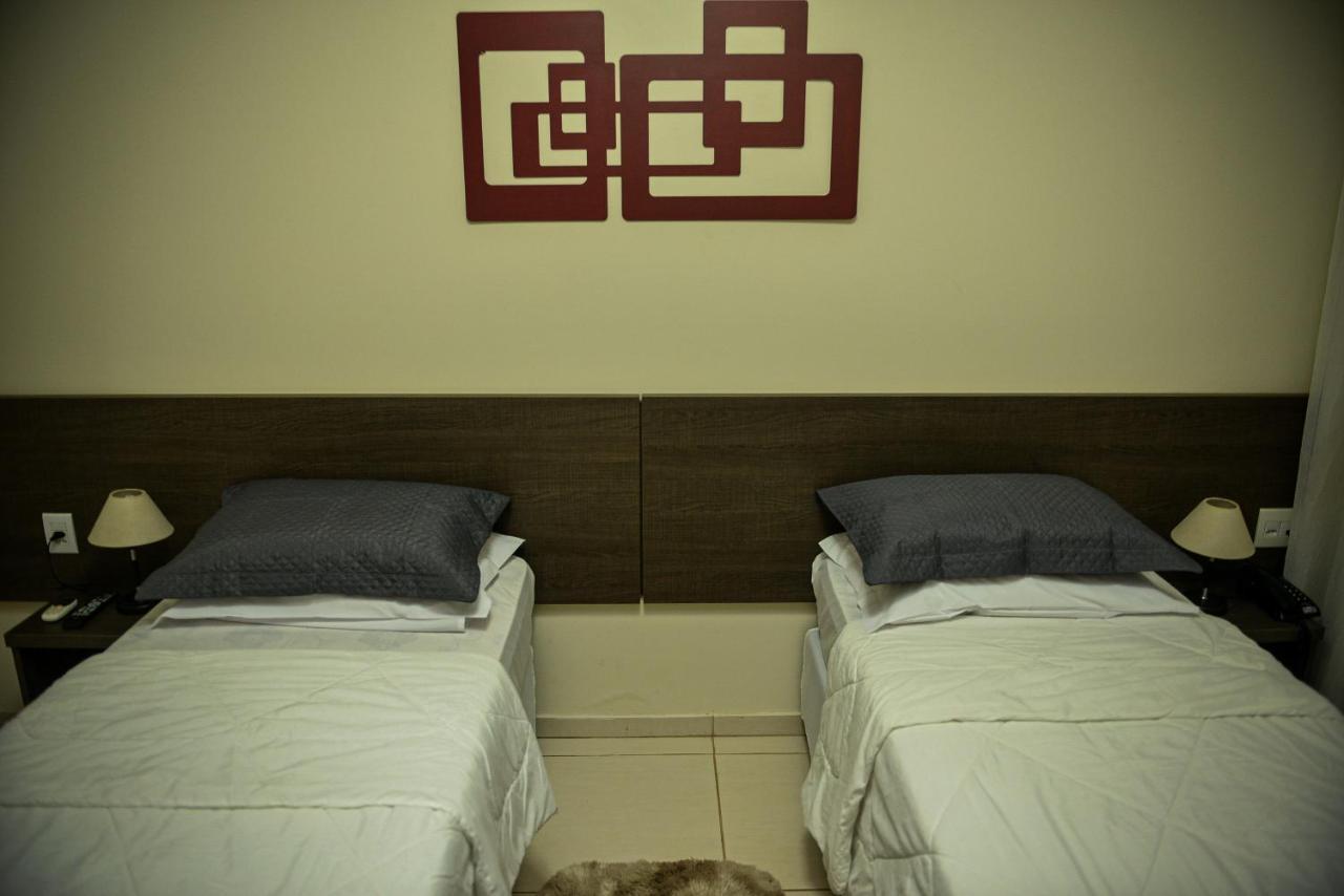 Hotel D'Napoles イジュイー エクステリア 写真